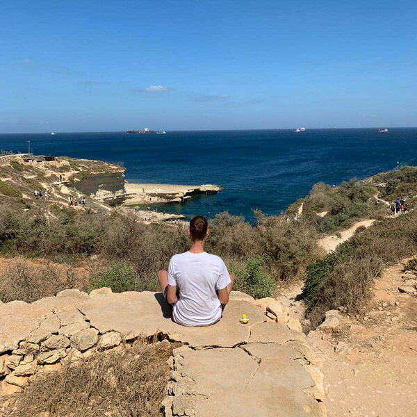 Auslandsaufenthalt in Malta im Juli 2021 Ein Auszubildener in Malta während seines Auslandsaufenthalts im Juli 2021